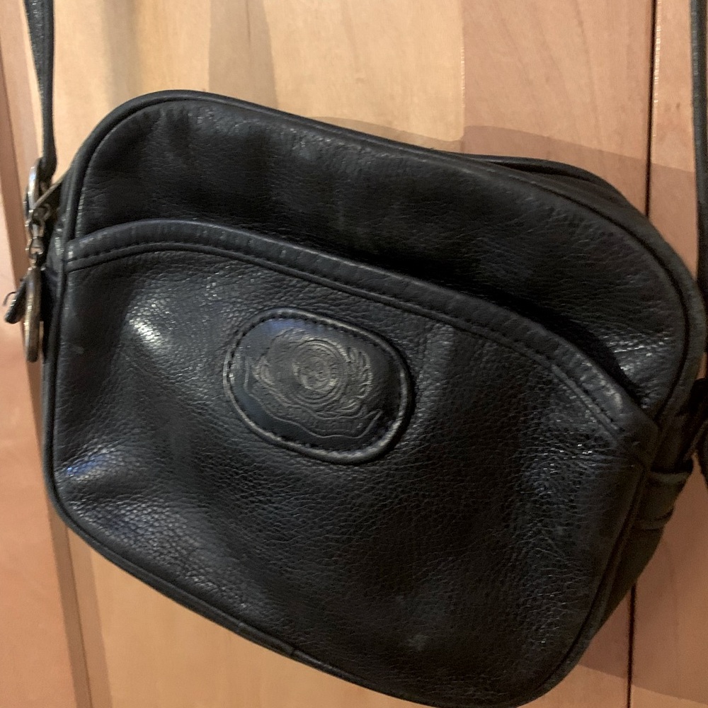 Stone Mountain Crossbody All Leather Bag